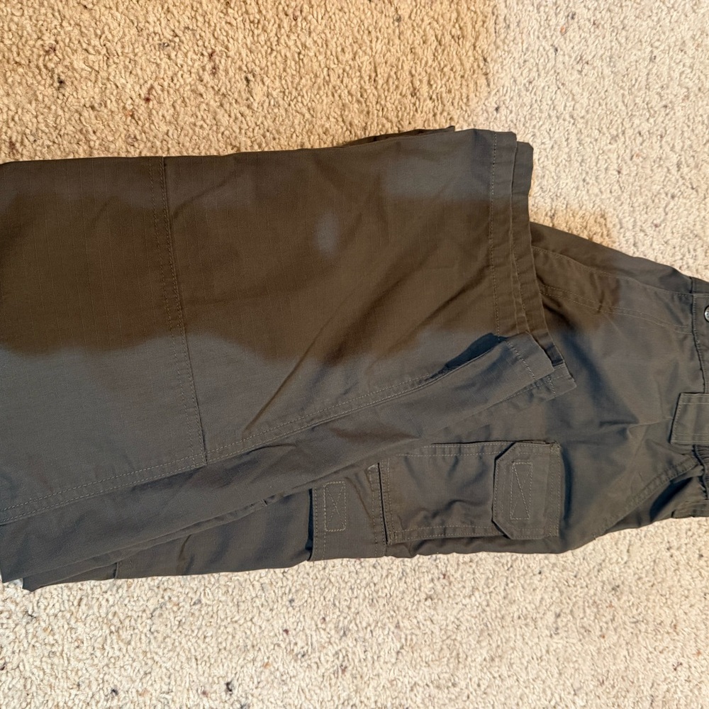 5.11 Tactical Dark olive green Pants 32x30 many pockets durable - Picture 6 of 12